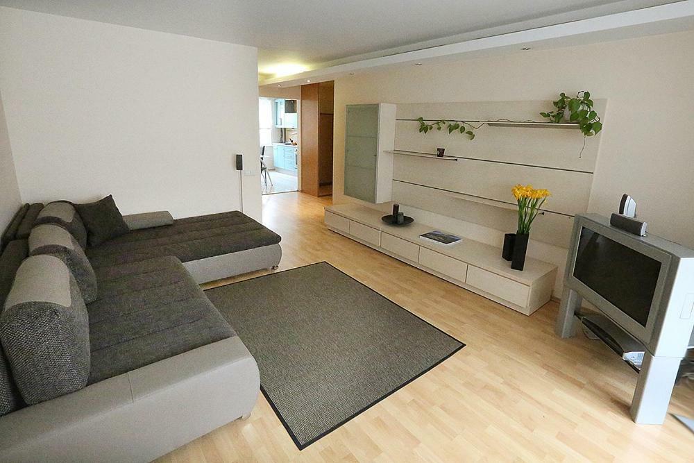 Apartment In The Center Of Klaipeda Butas Klaipedos Miesto Centre Екстериор снимка